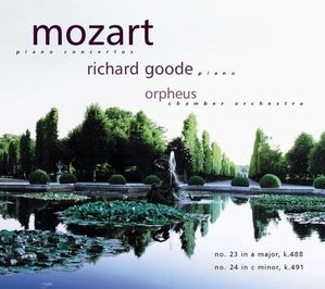 [중고] Richard Goode / Mozart: Piano Concertos Nos. 23 &amp; 24 (수입/794892/하드커버 없음)