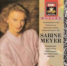 [중고] Sabine Meyer / Mozart: Klarinettenkonzert K. 622; Sinfonia concertante K. 297b (수입/cdc7541382)