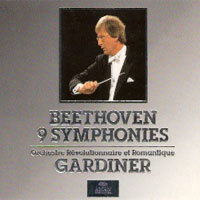 [중고] John Eliot Gardiner / Beethoven : 9 Symphonies (5CD/하드케이스/인터뷰CD포함/dg3108)