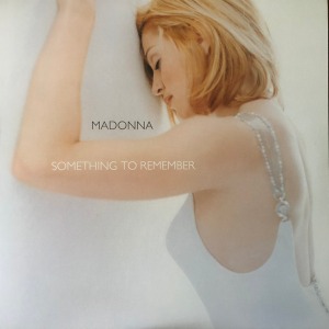 [중고] Madonna / Something To Remember (수입)